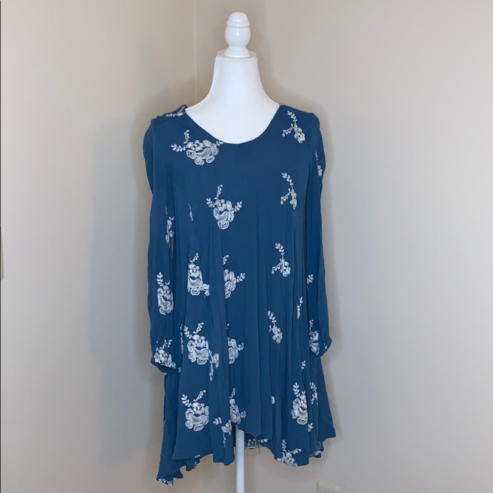 Altar’d State blue high low long sleeve dress- S